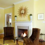Living galben, cu culori asociate