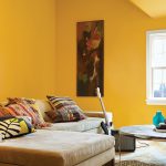 Living galben, cu culori asociate