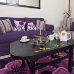 Living cu culori violet